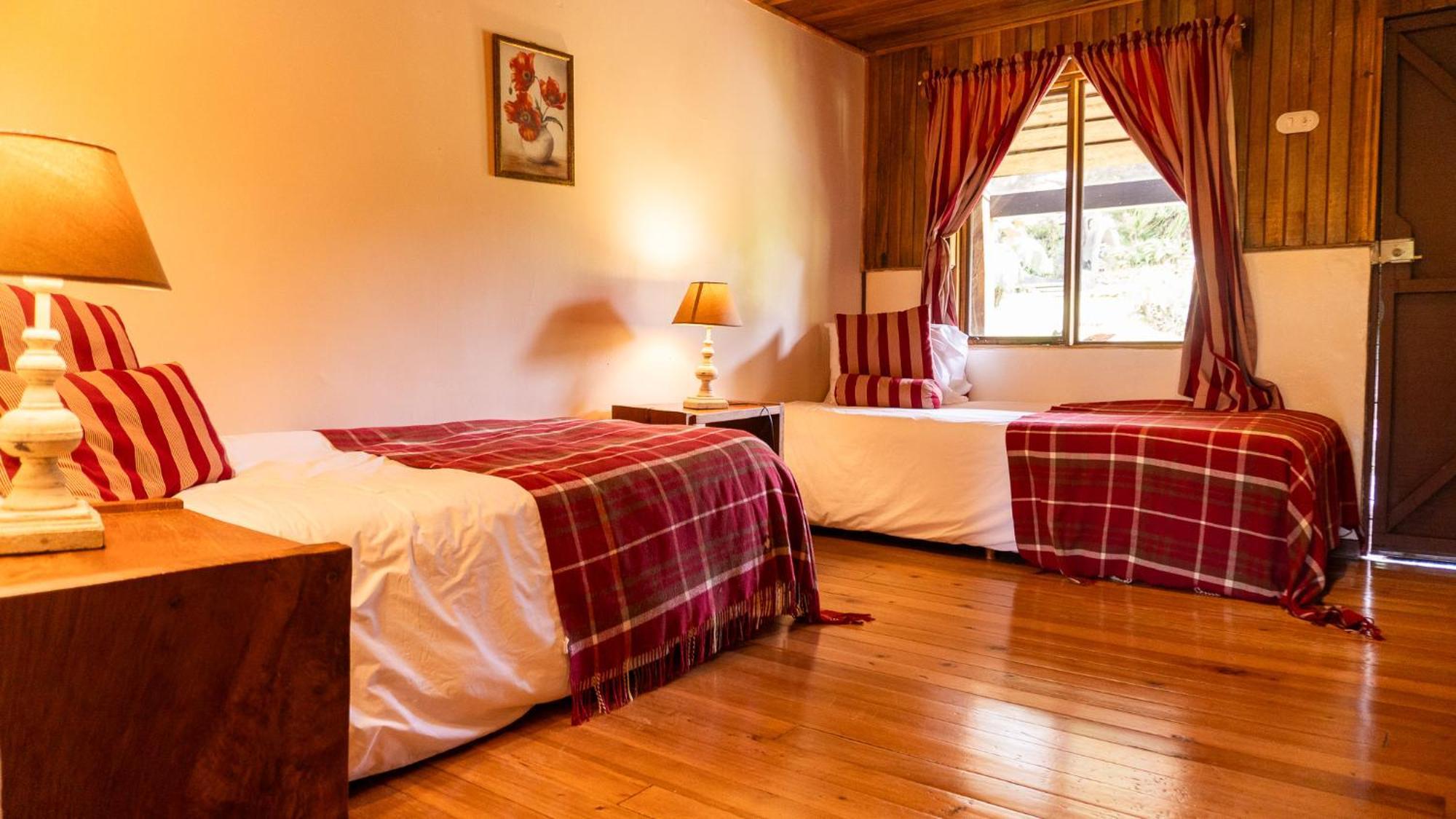 Poas Volcano Lodge Vara Blanca  Dış mekan fotoğraf